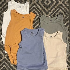 ‼️SOLD‼️ 5 H&M onesies